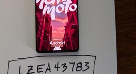 Good
													Motorola Edge 2024 - Unlocked, Midnight Blue, 256 GB, 8 GB, photo 1 of 5