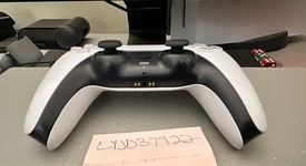 Fair
													DualSense Wireless Controller - White, photo 2 of 4