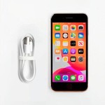 Good Apple iPhone SE 2nd Gen 2020 - Unlocked, 128 GB, White, A2275