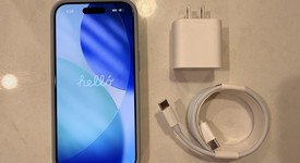 Mint
													Apple iPhone Air - Unlocked, Sky Blue, 256 GB, A3260, photo 4 of 10