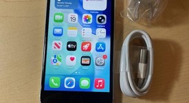 Mint
													Apple iPhone SE 2nd Gen 2020 - Unlocked, White, 64 GB, A2275, photo 1 of 9