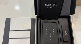 Mint
													Light Phone 3 - Unlocked, Black, 128 GB, 6 GB, photo 3 of 7