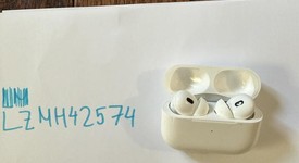 Used
													Apple AirPods Pro 2 - Lightning, photo 2 of 4