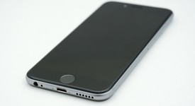 Good
													Apple iPhone 6S - Unlocked, Grey, 16 GB, A1633, photo 4 of 12
