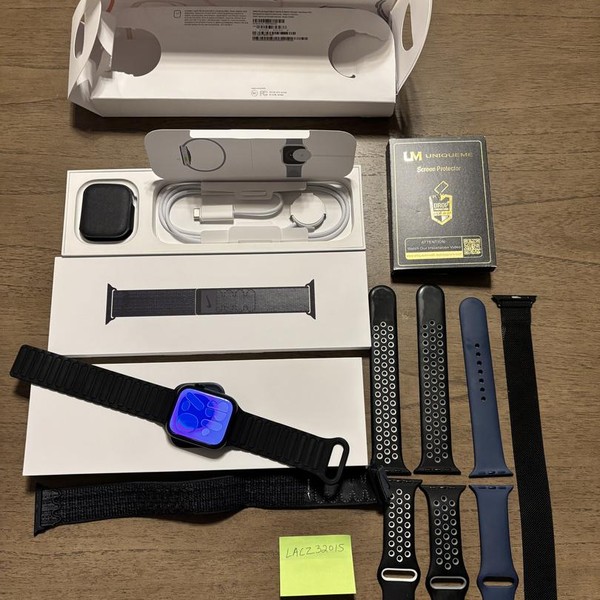 Apple Watch Series 9 45mm - Unlocked, Midnight, A2984 - Cellular, Aluminum