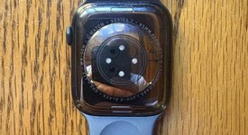 Good
													Apple Watch Series 7 45mm - Unlocked, Midnight, A2477 - Cellular, Aluminum, photo 2 of 5