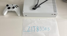 Good
													Xbox Series S (2020) - White, 512 GB, photo 1 of 9