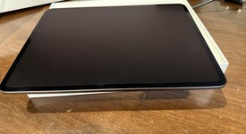 Mint
													Apple iPad Pro 13" (M4) 2024 - Unlocked, Black, 1 TB, 16 GB, A2926, Nano-texture Glass, photo 5 of 10