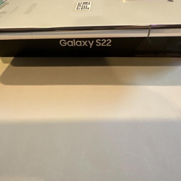 Samsung Galaxy S22 - AT&T, 256 GB, White, 8 GB, SM-S901U