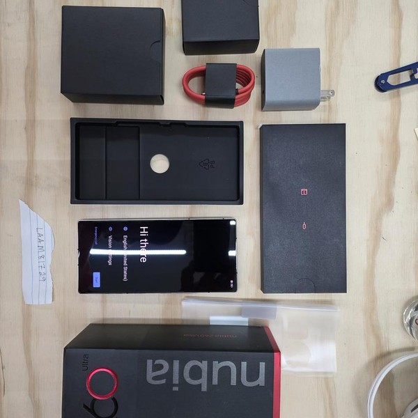 ZTE nubia Z60 Ultra Leading - Unlocked Non-US, 512 GB, Silver, 16 GB