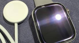 Good
													Apple Watch Series 10 46mm - Unlocked, Natural, A3003 - Cellular, Titanium, photo 3 of 8