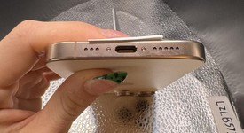 Mint
													Apple iPhone 16 Pro - Verizon, Desert, 256 GB, A3083, photo 4 of 6