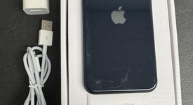 Good
													Apple iPhone SE 3rd Gen 2022 - Unlocked, Midnight, 128 GB, A2595, photo 2 of 2