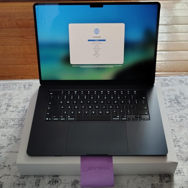 MacBook Air 2026 (M5) - 15 inch - 512 GB, Midnight, 16 GB, Apple M5 10-Core (10-core GPU)