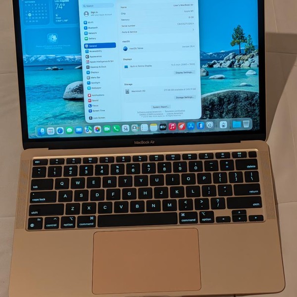 MacBook Air 2020 - 13 inch - 256 GB, Gold, 8 GB, Apple M1