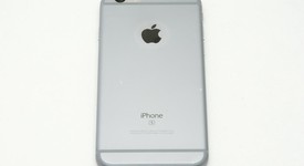 Good
													Apple iPhone 6S - Unlocked, Grey, 16 GB, A1633, photo 3 of 12