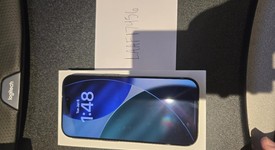 Mint
													Apple iPhone 17 - Unlocked, Black, 256 GB, A3258, photo 3 of 12