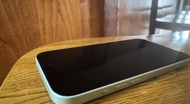 Good
													Apple iPhone 15 - Unlocked, Green, 128 GB, A2846, photo 2 of 7