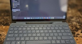 Good
													Microsoft Surface Pro 11 - Platinum, 1 TB, 16 GB, photo 1 of 7