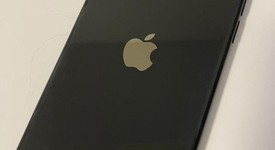 Good
													Apple iPhone SE 2nd Gen 2020 - Unlocked, Black, 128 GB, A2275, photo 3 of 8