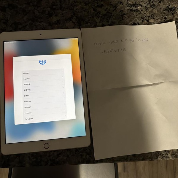 Apple iPad (8th Gen) - Wi-Fi, 32 GB, Gold, A2270