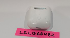Used
													Apple AirPods 2nd Gen - Lightning Case, photo 4 of 4