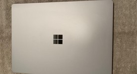 Good
													Microsoft Surface Laptop 2 - I5, Platinum, 256 GB, 8 GB, photo 4 of 13