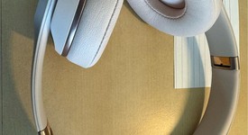 Used
													Beats Solo3 - Rose Gold, photo 3 of 4