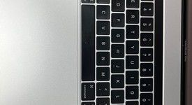 Good
													MacBook Pro 2017 (With Touch Bar) - 15" - I7, Silver, 512 GB, 16 GB, photo 3 of 8