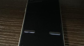 Good
													Apple iPhone Xs - Unlocked Non-US, Gold, 256 GB, A2097, photo 4 of 8