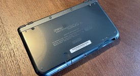 Mint
													New Nintendo 3DS XL - Black, 4 GB, photo 5 of 9