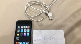 Good
													Apple iPod Touch 2nd Gen - Wi-Fi, Black, 8 GB, photo 1 of 5