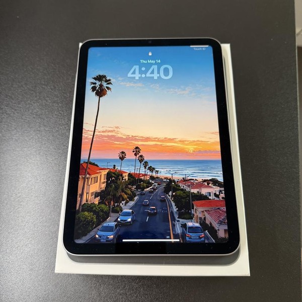 Apple iPad Mini (7th Gen) - Wi-Fi, 128 GB, Gray, A2993
