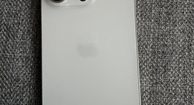 Mint
													Apple iPhone 15 Pro - Unlocked, White, 128 GB, A2848, photo 2 of 8