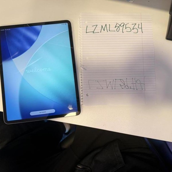 Apple iPad Air 13 inch (M3) 2025 - Wi-Fi, 128 GB, Gray