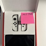 Mint Nintendo Switch - OLED - 64 GB, White