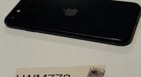 Good
													Apple iPhone SE 2nd Gen 2020 - Unlocked, Black, 64 GB, A2275, photo 5 of 7