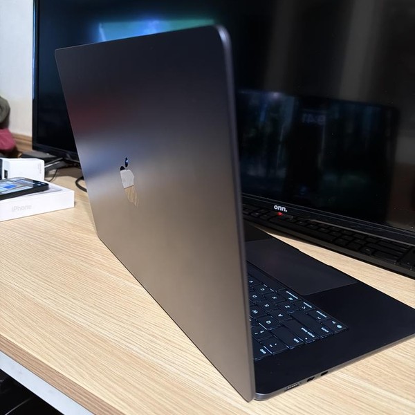 MacBook Air 2025 (M4) - 15 inch - 256 GB, Midnight, 16 GB, Apple M4