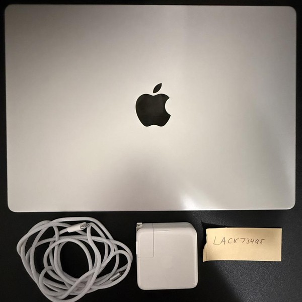 MacBook Pro 2024 - 14 inch - 512 GB, Silver, 24 GB, Apple M4 Pro 12-core