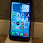 Good Apple iPhone SE 3rd Gen 2022 - Unlocked, 64 GB, Red, A2595