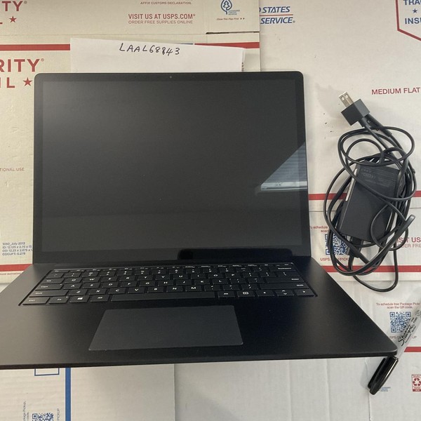 Microsoft Surface Laptop 4 - 512 GB, Black, 16 GB, Intel Core i7, 15 inch