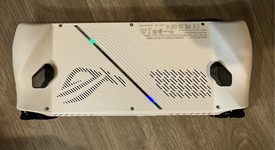 Good
													Asus ROG Ally 7" - Z1 Extreme, White, 512 GB, 16 GB, Ryzen Z1 Extreme, photo 1 of 5
