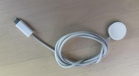 Good
													Apple Watch Series 10 42mm - Verizon, Black, A3001 - Cellular, Aluminum, photo 2 of 7