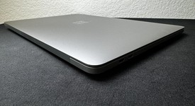 Good
													MacBook Pro 2020 - 13" - I5, Gray, 1 TB, 32 GB, photo 5 of 7