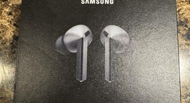 Used
													Samsung Galaxy Buds3 Pro - Silver, photo 2 of 5