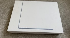 Mint
													MacBook Air 2025 (M4) - 13" - Apple M4, Silver, 256 GB, 16 GB, photo 1 of 5
