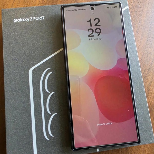 Samsung Galaxy Z Fold7 - Unlocked, 512 GB, Jetblack, 12 GB, SM-F966U1