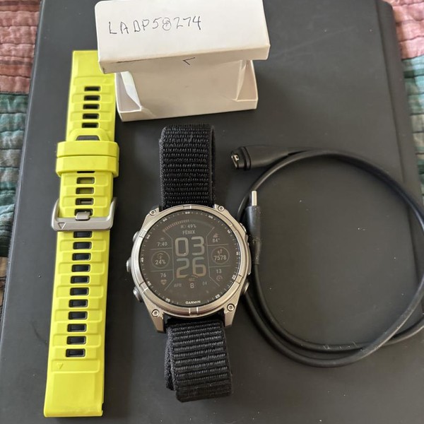 Garmin Fenix 8 - Titanium, SOLAR