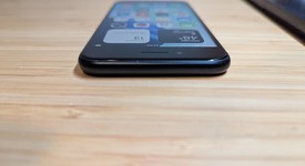 Good
													Apple iPhone SE 3rd Gen 2022 - Unlocked, Midnight, 64 GB, A2595, photo 5 of 13