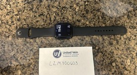 Mint
													Apple Watch SE 2nd Gen 44mm - Unlocked, Midnight, A2727 - Cellular, Aluminum, photo 1 of 8
